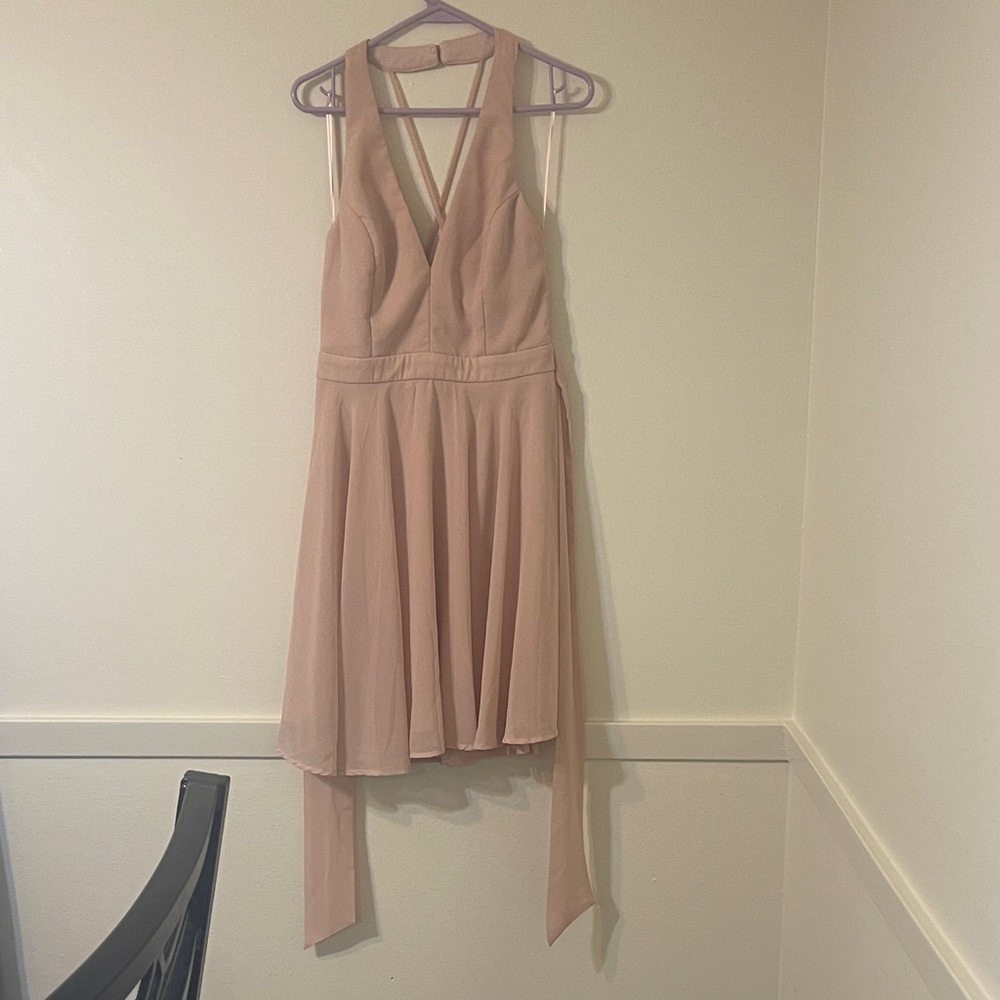 Maniju Chic Sleeveless Backless Dress in Soft Pink